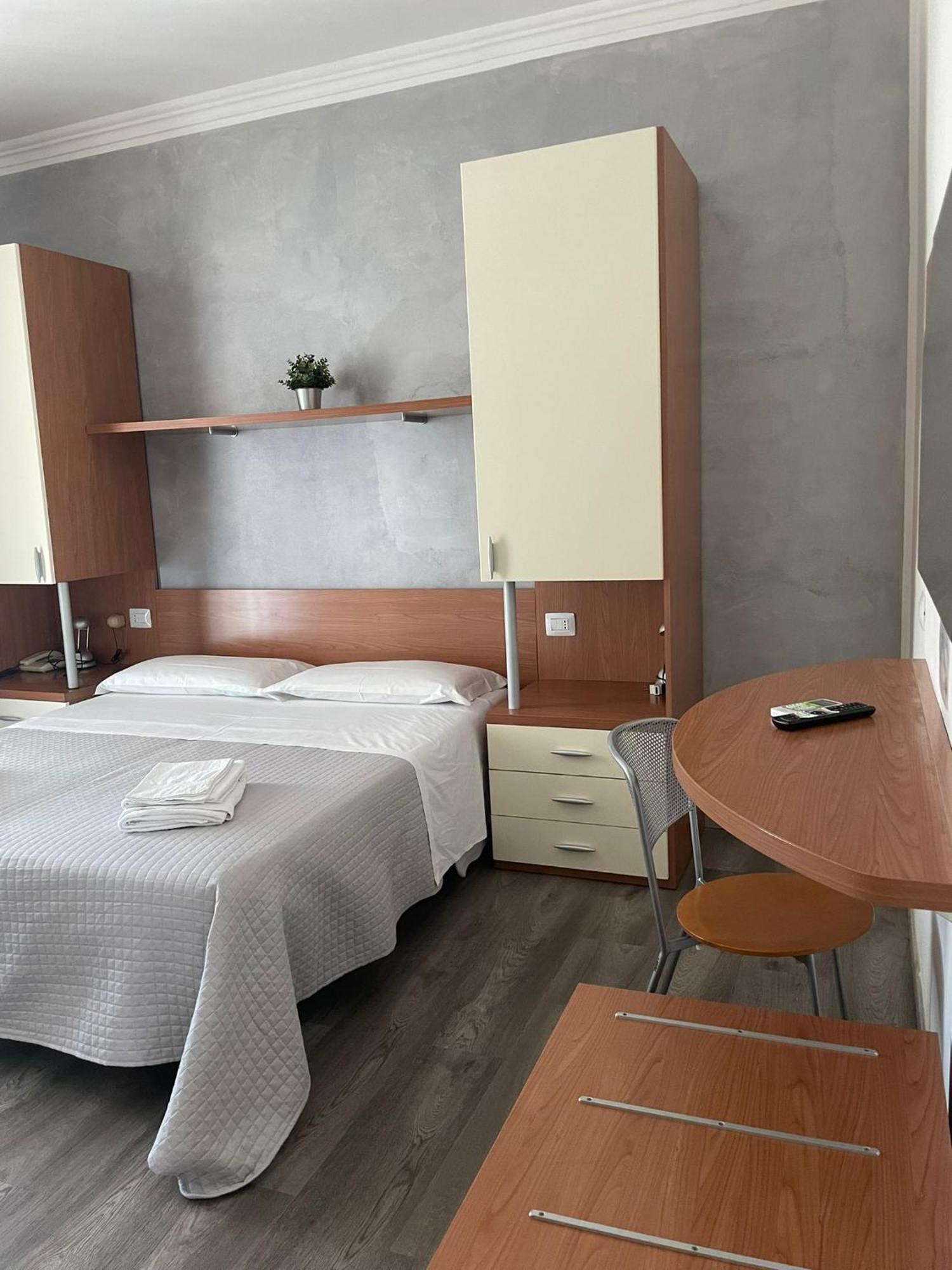 Hotel Hawaii Bed And Coffee Riccione Eksteriør billede