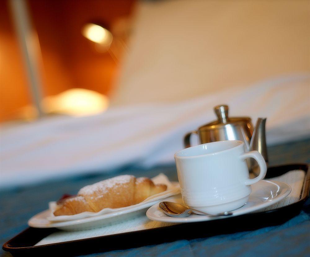 Hotel Hawaii Bed And Coffee Riccione Eksteriør billede